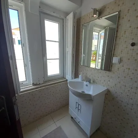 Seagull House بينيش