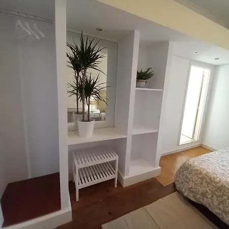 Seagull House * بينيش